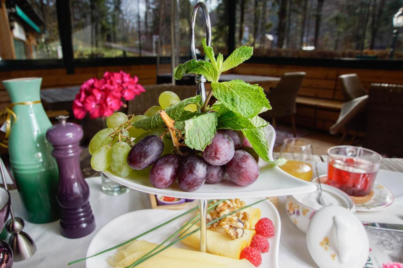 Bed and Breakfast Waldruhe - Bett, Fruehstueck & Ein Laecheln Бад Аусзее Экстерьер фото